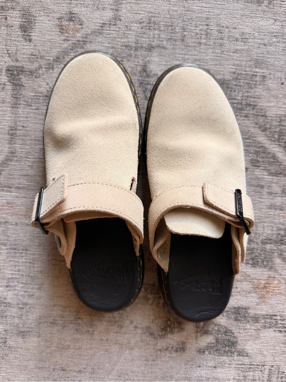 Doc Martens Carlson Clogs Slingback– Women’s Cream | Suede Leather - Picture 5 of 9